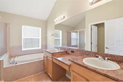 5337 Outlook Way, Zephyrhills, FL 33541 - Photo 47