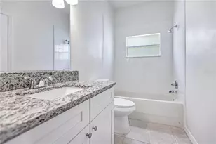 1225 Barclay Wood Dr, Ruskin, FL 33570 - Photo 15
