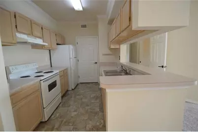 5616 Pinnacle Heights Circle #308, Tampa, FL 33624 - Photo 3