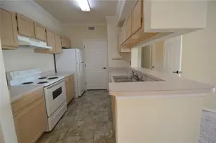5616 Pinnacle Heights Cir, Tampa, FL 33624 - Photo 3