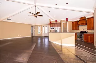 12131 Eagles Point Ct, Grand Island, FL 32735 - Photo 17