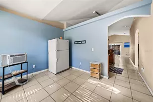 7865 Pine Fork Dr, Orlando, FL 32822 - Photo 3