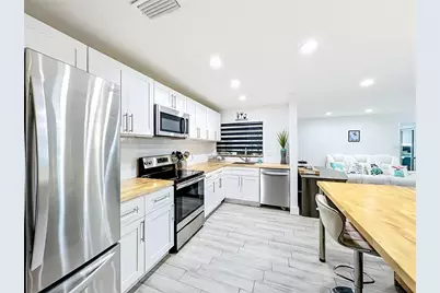 2425 Lauderdale Court, Orlando, FL 32805 - Photo 9