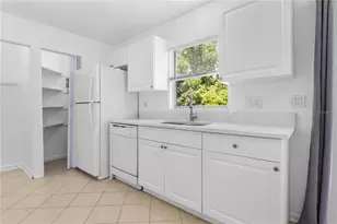 1921 Bonneville Dr, Orlando, FL 32826 - Photo 19
