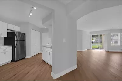 7300 Westpointe Boulevard #717, Orlando, FL 32835 - Photo 7