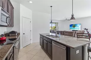 4355 Summer Breeze Way, Kissimmee, FL 34744 - Photo 13
