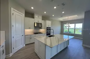 998 Tassleflower Trl, Saint Cloud, FL 34771 - Photo 3
