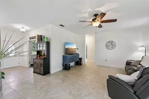 19204 Paddock St, Orlando, FL 32833 - Photo 15