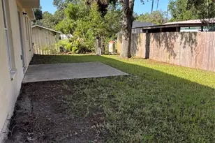 1920 Calle Alto Vista, Deland, FL 32724 - Photo 11