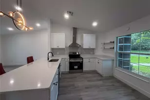 1367 Hensley Dr, Deland, FL 32724 - Photo 9