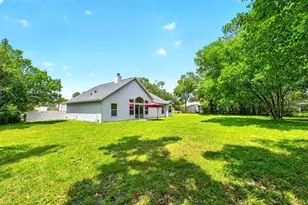 2911 Malcolm Dr, Deltona, FL 32738 - Photo 3