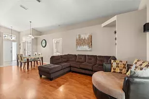 11130 Pinewood Cove Ln, Orlando, FL 32817 - Photo 5