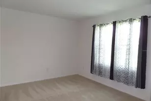 5390 Sunshine Dr, Wildwood, FL 34785 - Photo 11