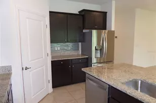5390 Sunshine Dr, Wildwood, FL 34785 - Photo 9