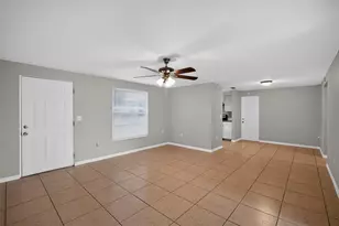 3834 Warren Ridge St, Sarasota, FL 34233 - Photo 11