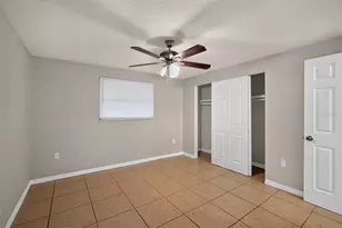 3834 Warren Ridge St, Sarasota, FL 34233 - Photo 17