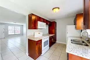 1604 Little Falls Cir, Orlando, FL 32807 - Photo 9
