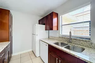 1604 Little Falls Cir, Orlando, FL 32807 - Photo 11