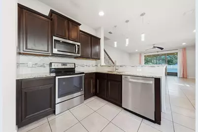 1096 Pavia Drive, Apopka, FL 32703 - Photo 3