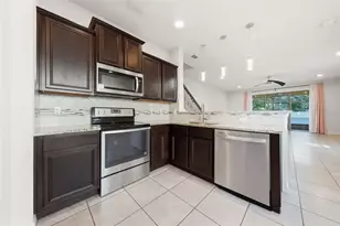 1096 Pavia Dr, Apopka, FL 32703 - Photo 3