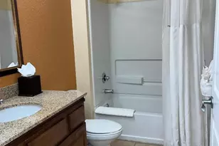 12539 Floridays Resort Dr, Orlando, FL 32821 - Photo 17