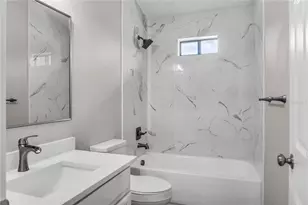 563 Lake Davenport Cir, Davenport, FL 33837 - Photo 27
