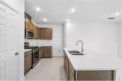 6985 Broad Wing Loop, Howey in the Hills, FL 34737 - Photo 11