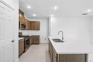 6985 Broad Wing Loop, Howey in the Hills, FL 34737 - Photo 11