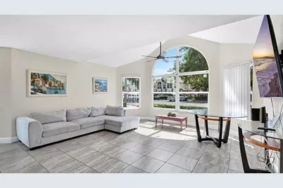5009 Laguna Bay Circle #39, Kissimmee, FL 34746 - Photo 5
