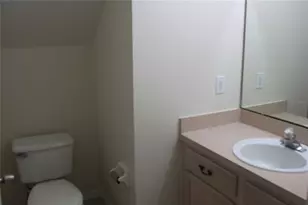 215 Owenshire Cir, Kissimmee, FL 34744 - Photo 7