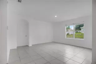 1942 Marlow St, Deltona, FL 32738 - Photo 9