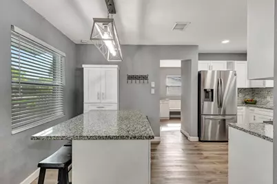 2510 51st Avenue Terrace W, Bradenton, FL 34207 - Photo 17