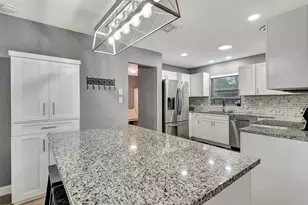 2510 51st Ave Terrace W, Bradenton, FL 34207 - Photo 19