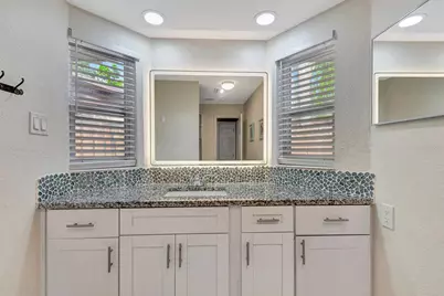 2510 51st Avenue Terrace W, Bradenton, FL 34207 - Photo 29
