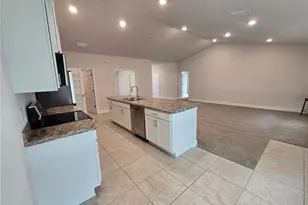 825 W Hallam Dr, Citrus Springs, FL 34434 - Photo 9
