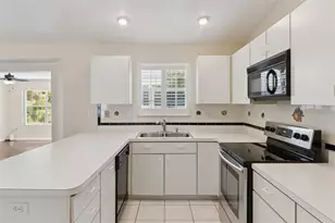 3829 Springlake Village Ct, Kissimmee, FL 34744 - Photo 9