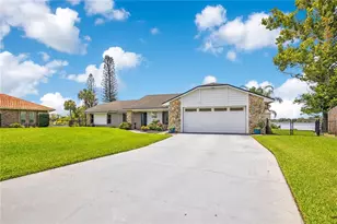 884 W Lake Holden Point, Orlando, FL 32805 - Photo 5