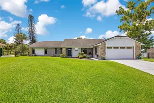 884 W Lake Holden Point, Orlando, FL 32805 - Photo 3
