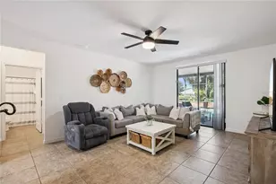 2440 Vineyard Cir, Sanford, FL 32771 - Photo 9
