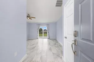 1233 Merrimack Dr, Davenport, FL 33837 - Photo 3