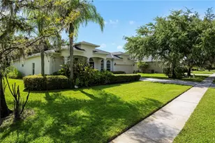 3192 Waterbridge Ln, Kissimmee, FL 34744 - Photo 3
