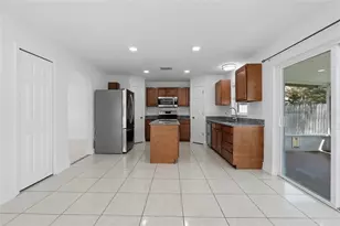 4140 Stonefield Dr, Orlando, FL 32826 - Photo 3