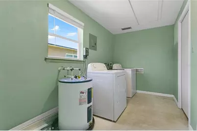 2418 E Jersey Avenue, Orlando, FL 32806 - Photo 21