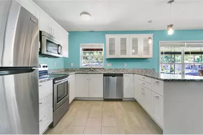 2418 E Jersey Avenue, Orlando, FL 32806 - Photo 9