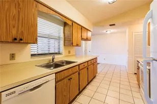 1002 Gammage Point, Oviedo, FL 32765 - Photo 5
