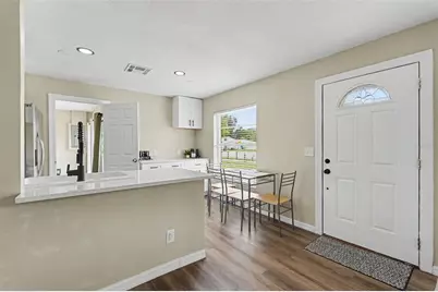 102 Shore Drive E, Oldsmar, FL 34677 - Photo 5