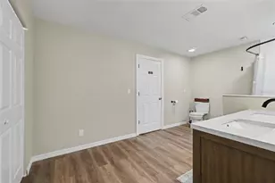 102 Shore Dr E, Oldsmar, FL 34677 - Photo 25
