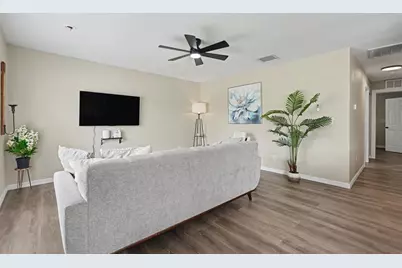 102 Shore Drive E, Oldsmar, FL 34677 - Photo 13