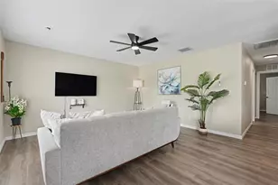 102 Shore Dr E, Oldsmar, FL 34677 - Photo 13