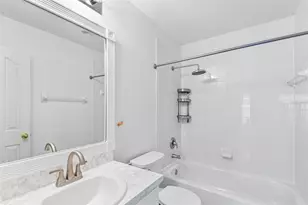 10112 Farmingdale Pl, Tampa, FL 33624 - Photo 9
